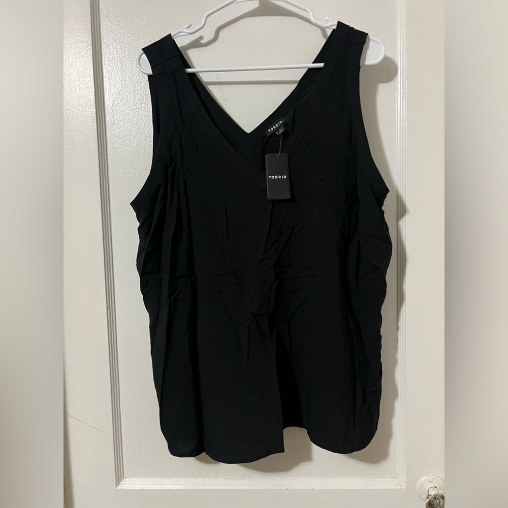 ⚡️5/$25⚡️Torrid Tank Top NWT
